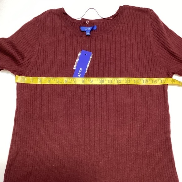 APT. 9 NWT Asymmetrical Women’s Size Med Burgundy Sweater - Picture 7 of 8